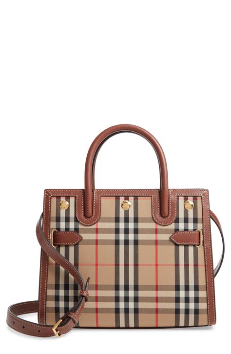 burberry original levar na bolsa|burberry handbags official website.